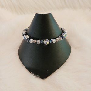 GOrgeous Gray Silver Tone Multi Faceted Glass Bead Bracelet Toggle Clasp 9543‎